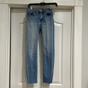 Vervet 26 light wash jeans